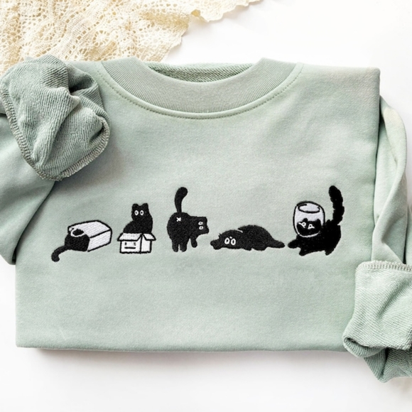 Whimsical Feline Fashion - Playful Cat Sweatshirt - Picture 1 of 3